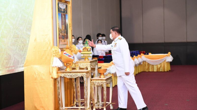 พิธีรับพระราชทานเครื่องราชอิสริยาภรณ์ชั้นสายสะพาย ประจำปี 2563 ให้แก่ข้าราชการในสังกัดกรุงเทพมหานคร