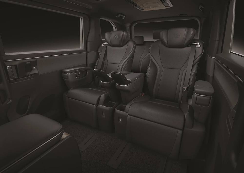 เปิดตัว The All-New Lexus LM