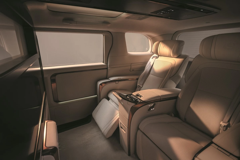 เปิดตัว The All-New Lexus LM