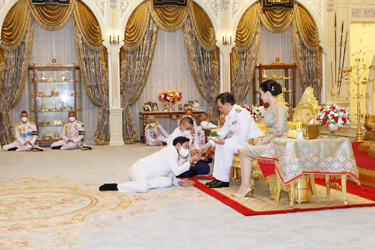 ในหลวง พระราชทานพระบรมราชวโรกาสให้ ทูตไทยเฝ้าฯ ในโอกาสที่จะเดินทางไปปฏิบัติหน้าที่